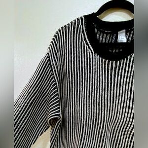 Divided brand cropped sweater